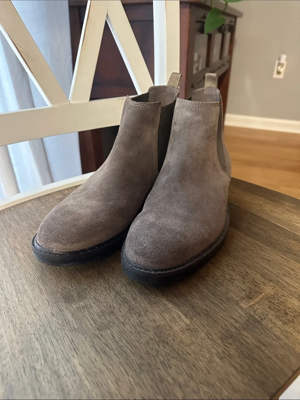 Clarks Men's Suede Chukka Boots in Taupe Gray
